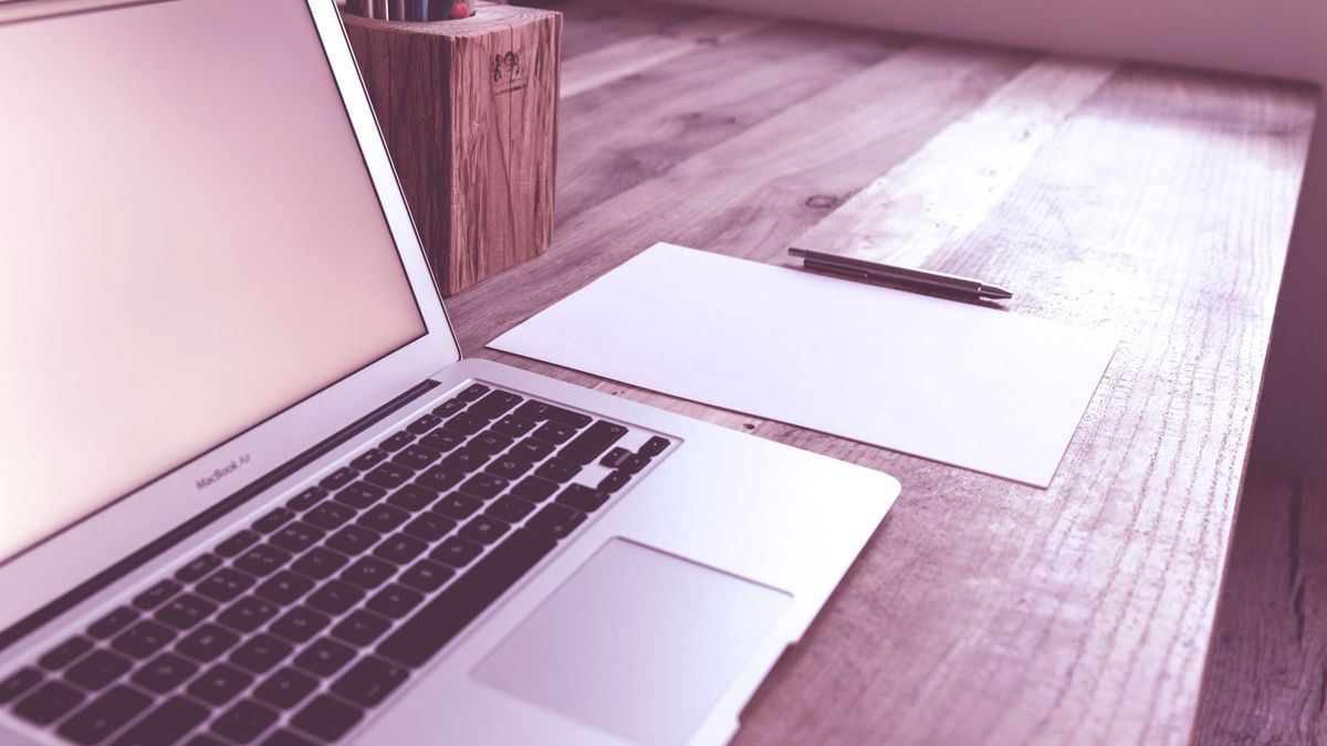 E-E-A-T Nedir, Sitenizde Nasıl Görünür Hâle Getirilir?